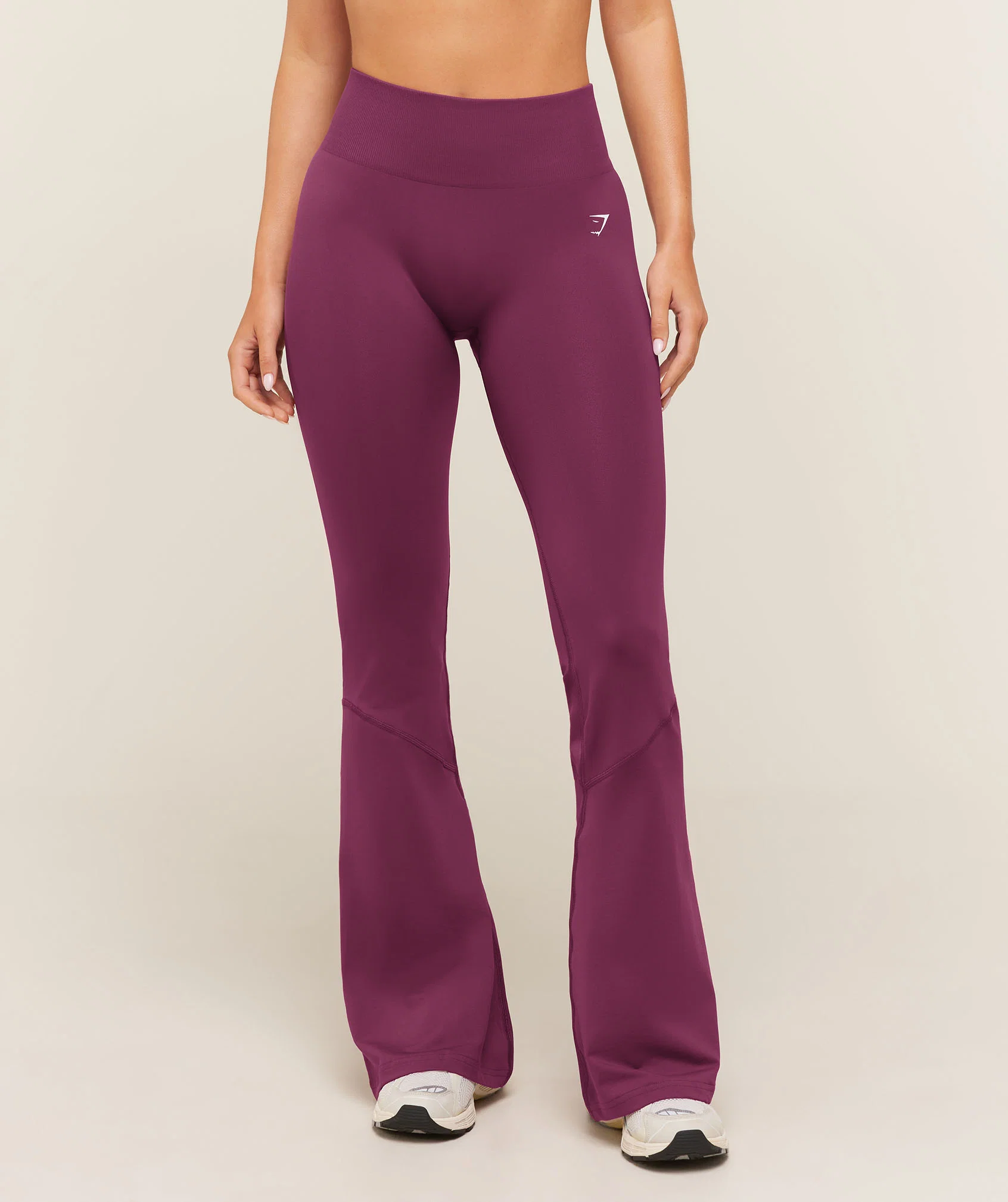 Everyday Seamless Flared Leggings
