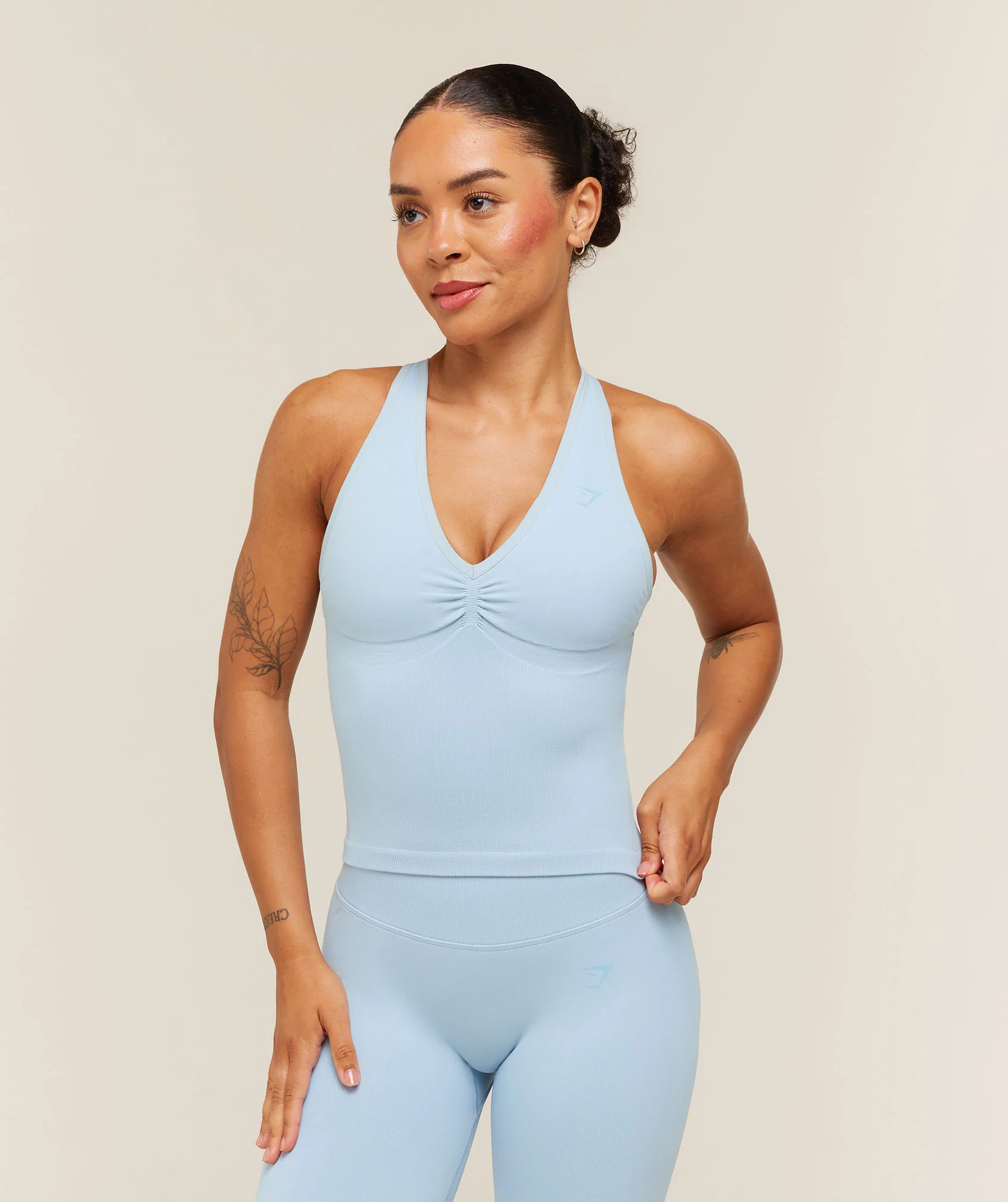 Lift Seamless Tank with Shelf