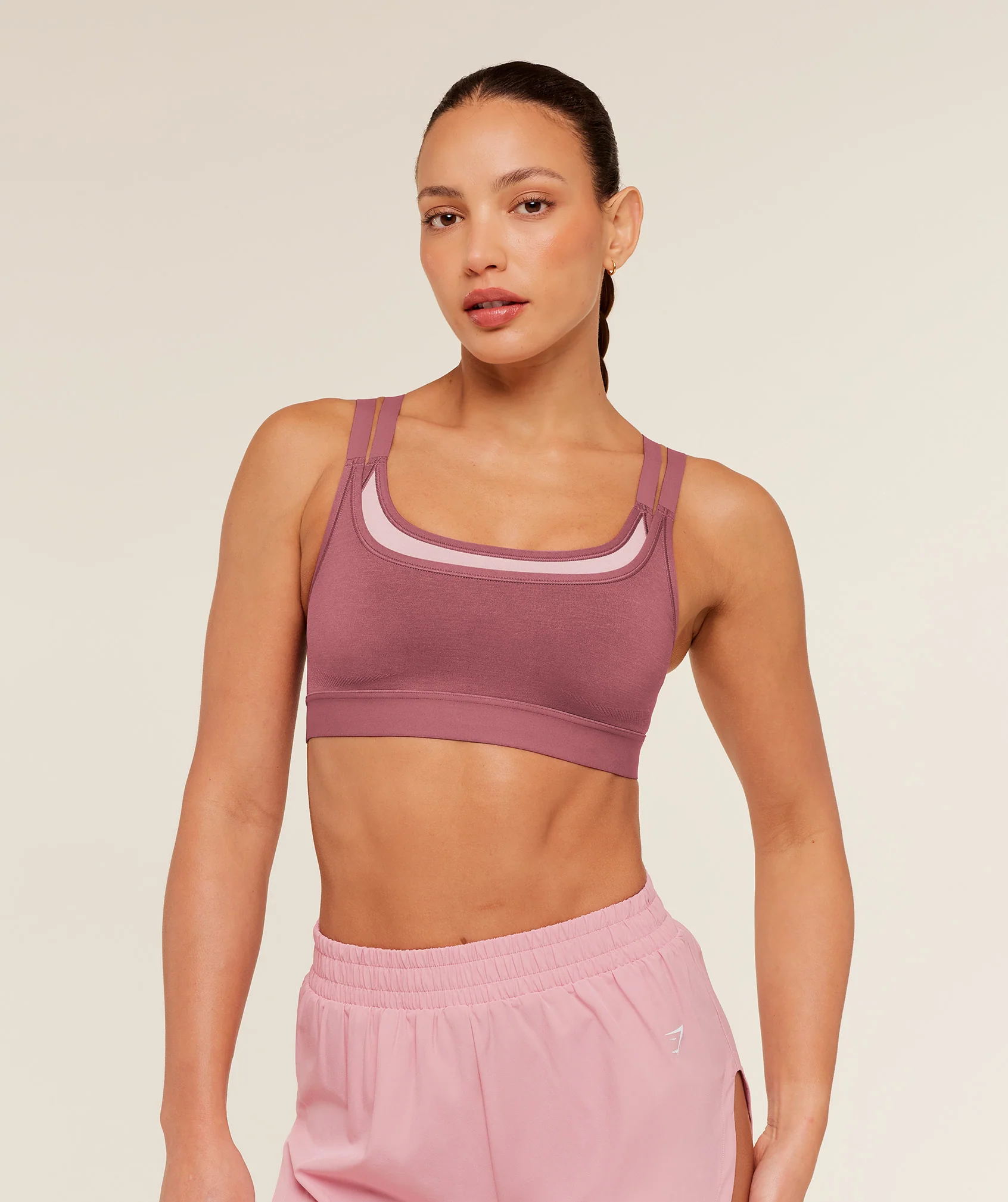 Relay Seamless Medium Support Sports Bra
